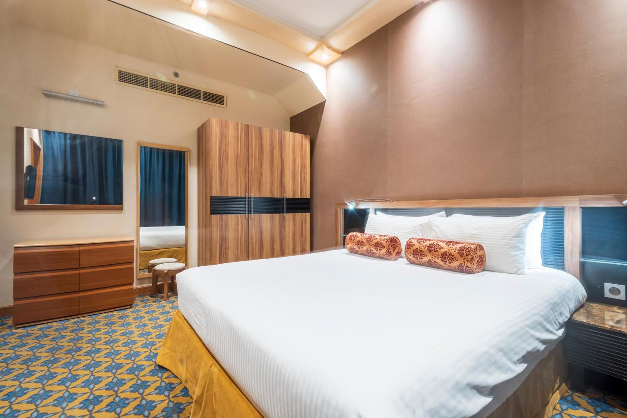 Elite Crystal Hotel Manama Exterior photo